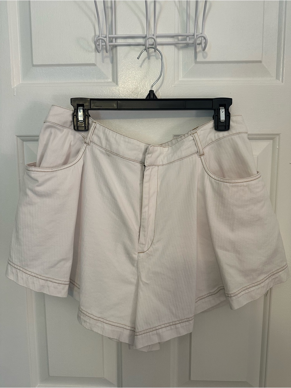 Anthropologie Women’s Off White Shorts